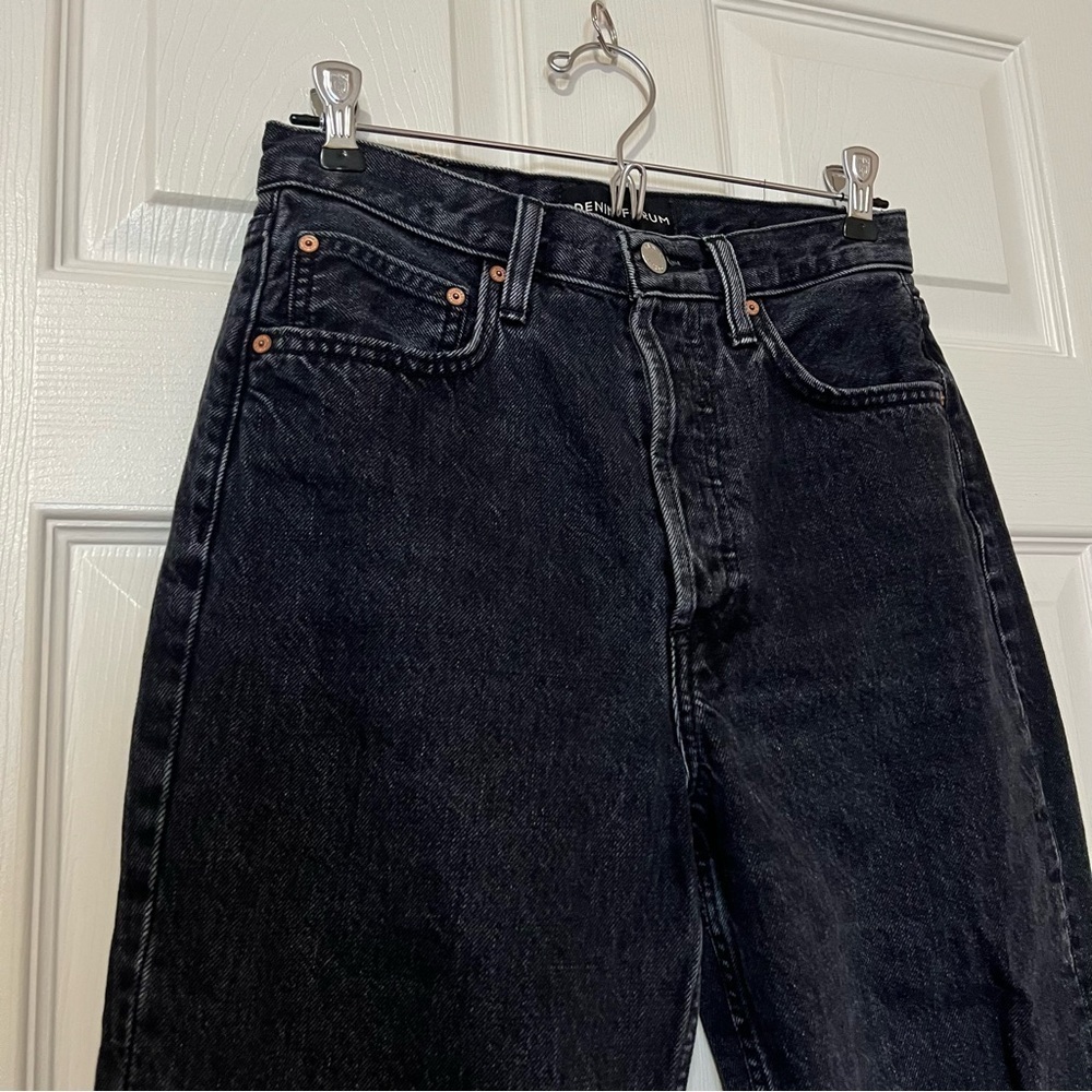 Aritzia Denim Forum Boyfriend High Rise Loose 28L Washed Black Jeans - Sz 24 - Picture 6 of 16